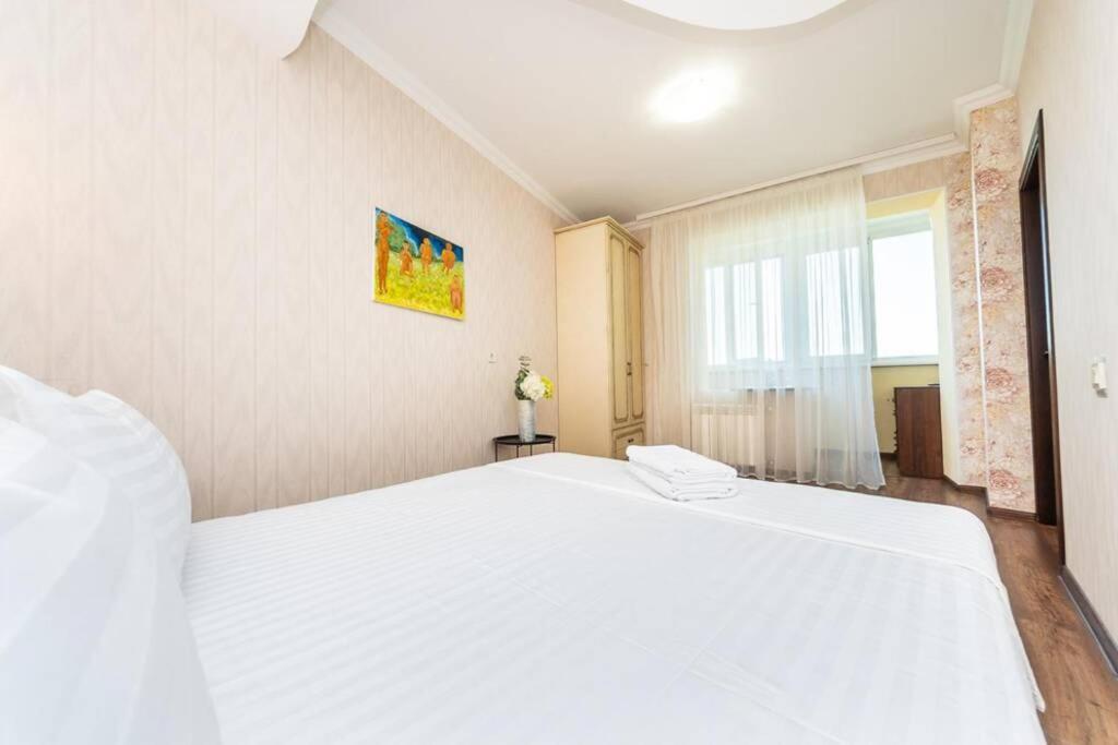 Apartments With Crazy Panoramic View Of The Dniepr เคียฟ ภายนอก รูปภาพ