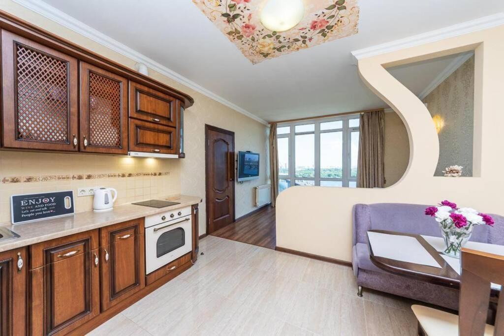 Apartments With Crazy Panoramic View Of The Dniepr เคียฟ ภายนอก รูปภาพ